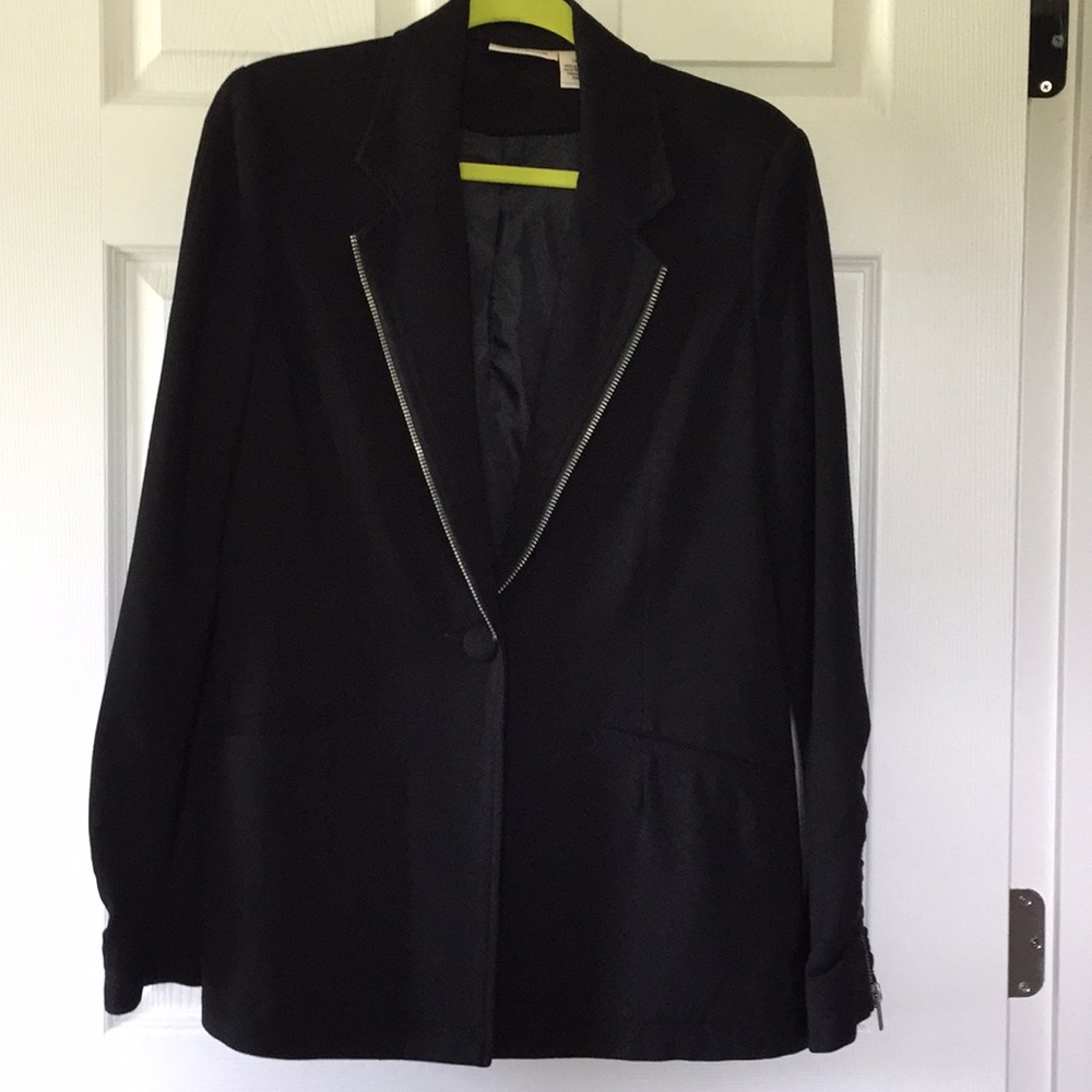 DKNY Black blazer beautiful,excellent condition